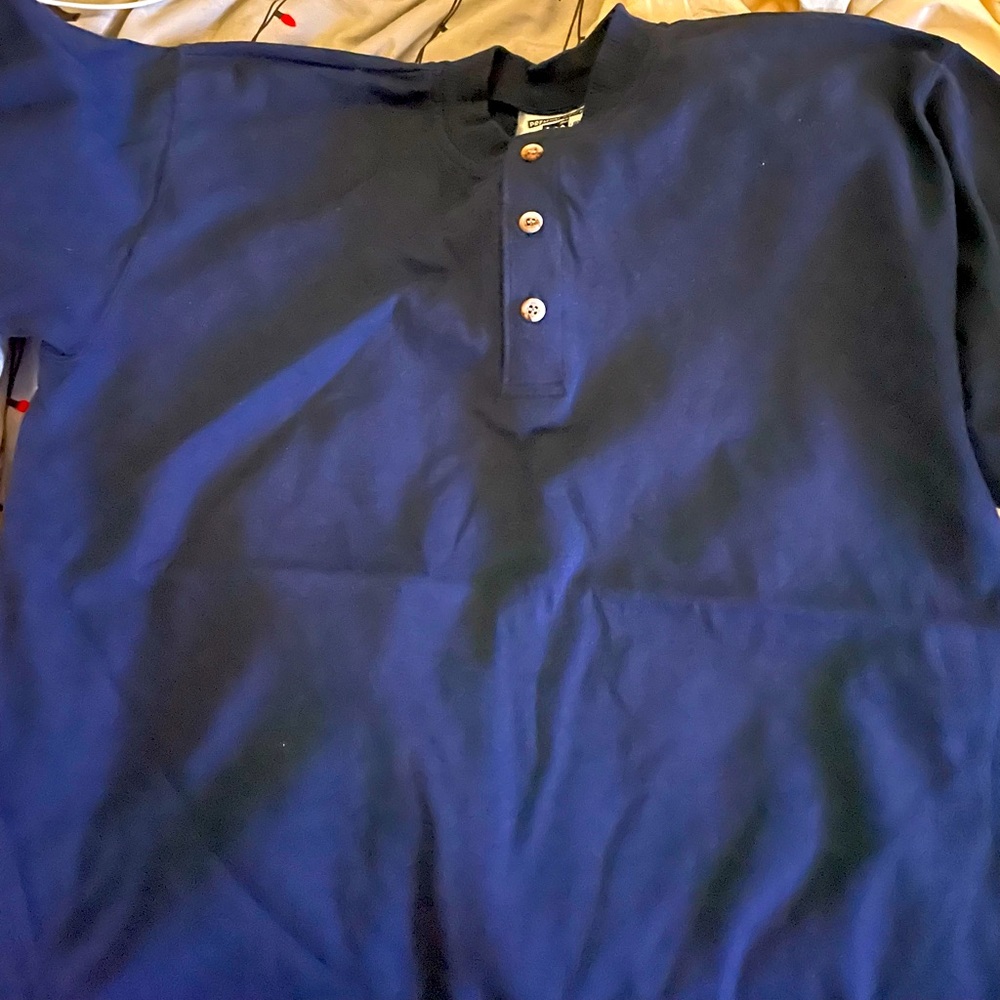 Jersey Lee button t shirt // medium